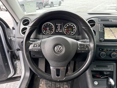 Used 2017 Volkswagen Tiguan Sport image 14