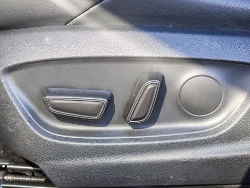 Used 2024 Toyota Corolla XSE FWD image 24