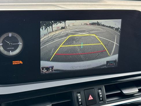 Used 2022 Lexus ES 250 w/ Accessory Package 2 image 17