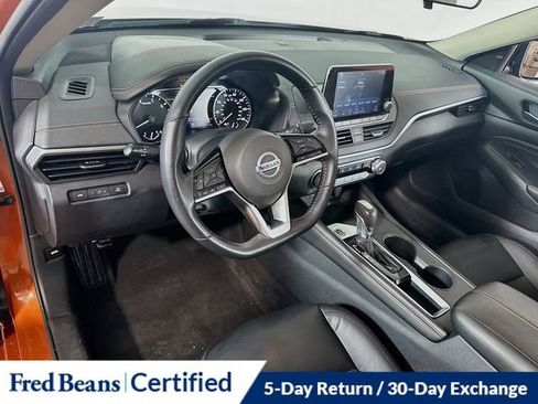 Used 2021 Nissan Altima 2.5 SR w/ SR Premium Package image 19