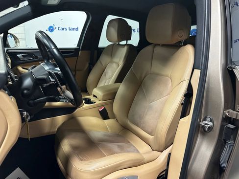 Used 2017 Porsche Macan image 13