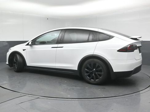 Used 2022 Tesla Model X image 5