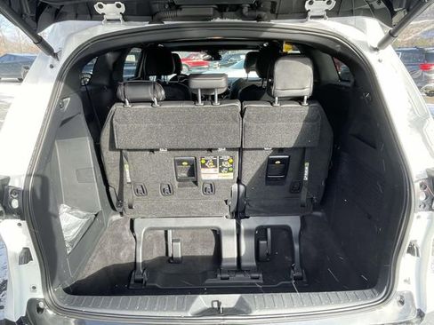 Used 2025 Toyota Sienna XSE image 10