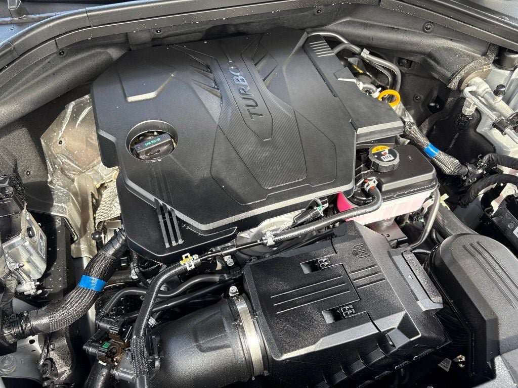 Used 2025 Genesis GV70 2.5T AWD/4WD image 41