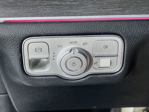 Used 2022 Mercedes-Benz GLE 350 4MATIC image 10