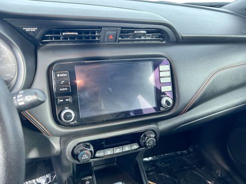 Used 2024 Nissan Kicks SR FWD image 25