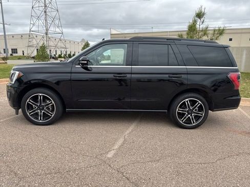 Used 2020 Ford Expedition Limited w/ Equipment Group 303A AWD/4WD image 8