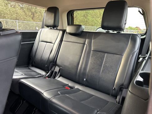 Used 2024 Ford Expedition Max XLT AWD/4WD image 36