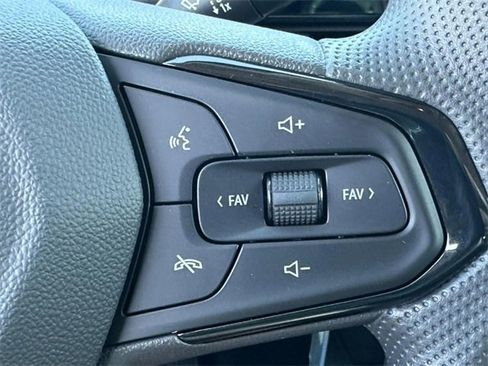 New 2026 Chevrolet Trax LS image 12