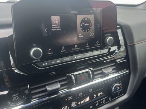 Used 2025 Nissan Pathfinder Rock Creek image 12