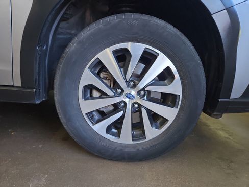 Certified 2025 Subaru Outback Premium image 23