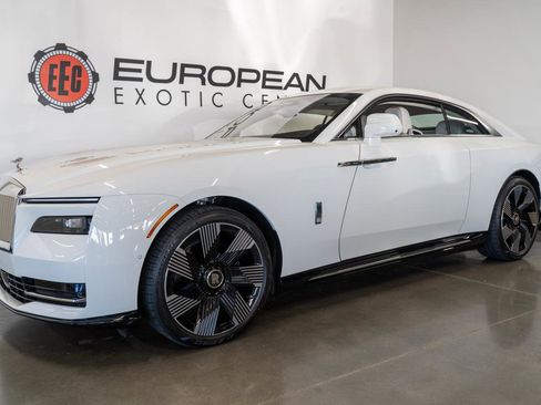 Used 2026 Rolls-Royce Spectre image 39