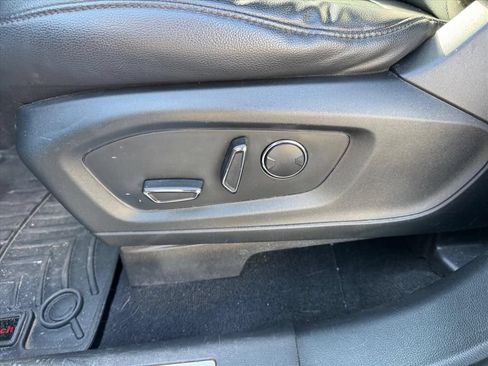 Used 2020 Ford Explorer Limited AWD/4WD image 17