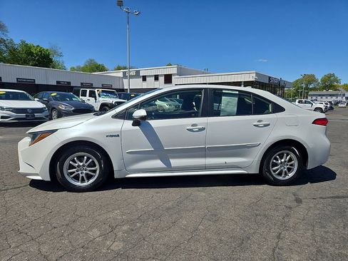 Used 2020 Toyota Corolla LE w/ Body Protection Package FWD image 8