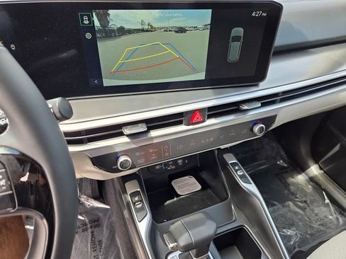 New 2026 Kia Sorento S FWD image 10
