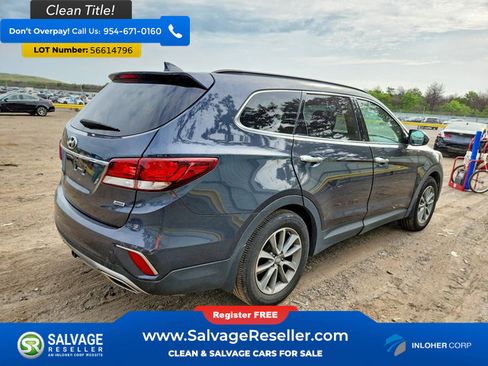 Used 2017 Hyundai Santa Fe SE w/ Cargo Package AWD/4WD image 4