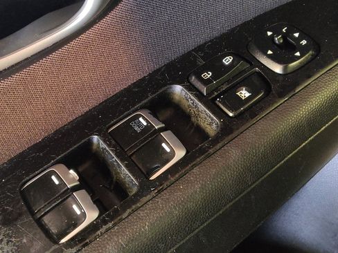 Used 2019 Kia Soul FWD image 27