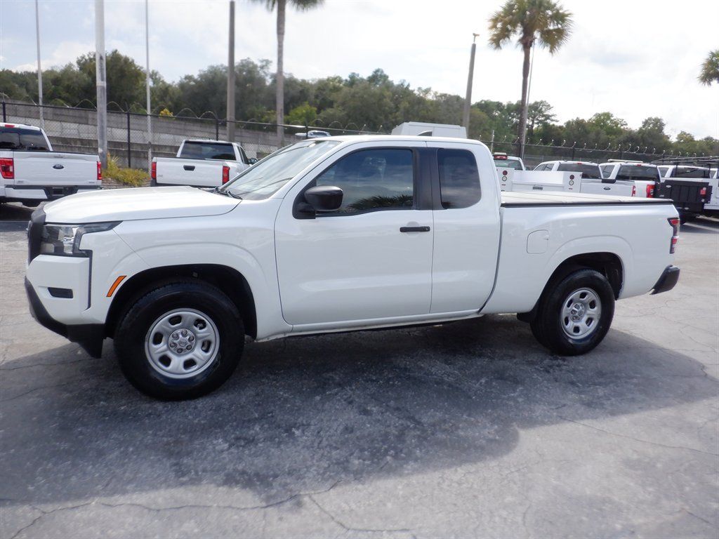 Used 2024 Nissan Frontier S w/ Technology Package RWD image 2