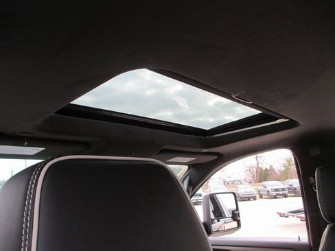 New 2026 GMC Sierra 2500 Denali Ultimate image 17