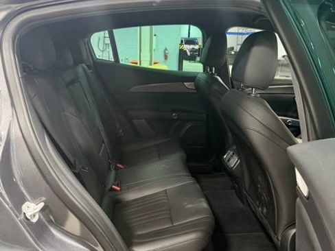 Used 2023 Maserati Grecale GT image 23