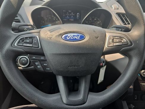Used 2017 Ford Escape SE AWD/4WD image 12