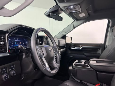 Used 2024 Chevrolet Silverado 1500 RST image 21