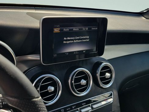 Used 2019 Mercedes-Benz GLC 300 image 27