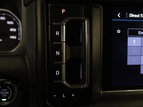 Used 2021 GMC Yukon Denali w/ Denali Ultimate Package AWD/4WD image 9