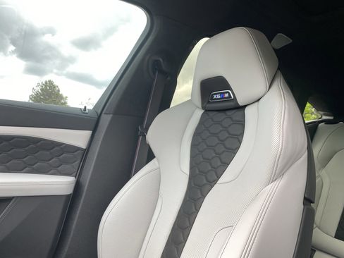 Used 2025 BMW X6 M Competition w/ Executive Package image 21