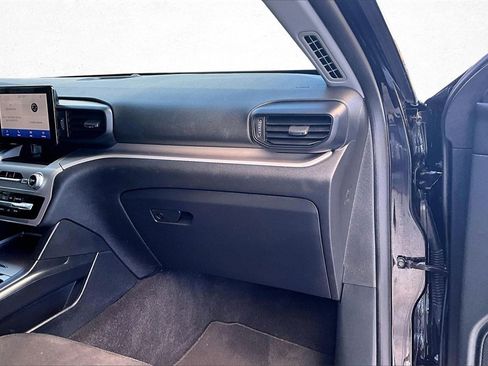 Used 2020 Ford Explorer XLT image 27