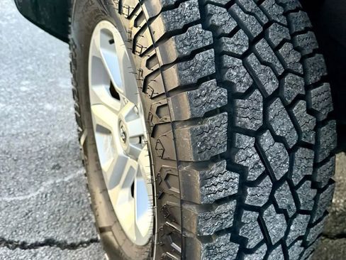 Used 2017 Toyota 4Runner Limited image 22