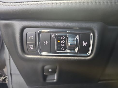 Used 2023 Lincoln Nautilus Reserve w/ Monochromatic Package AWD/4WD image 26