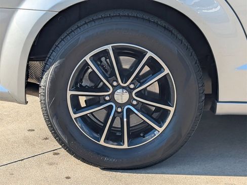 Used 2018 Dodge Grand Caravan SE image 7