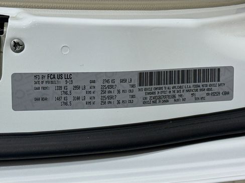 Used 2019 Dodge Grand Caravan SE image 38