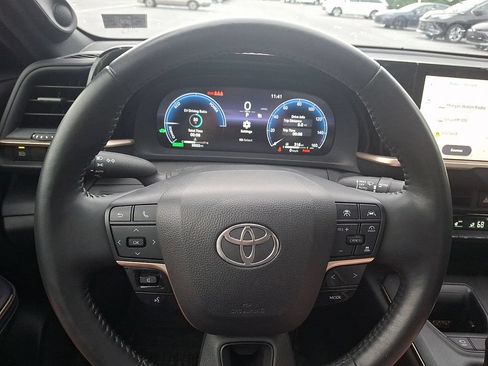 Used 2023 Toyota Crown w/ Advanced Technology Package AWD/4WD image 19
