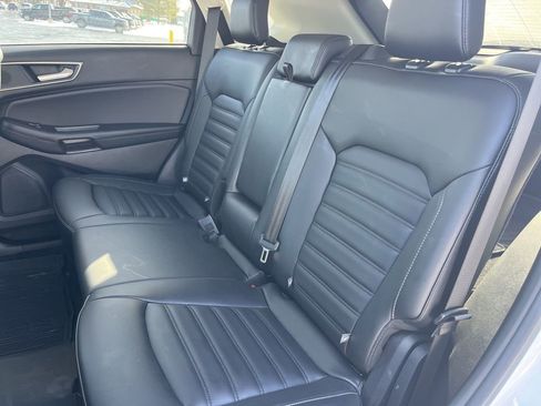 Used 2024 Ford Edge SEL w/ Convenience Package image 13