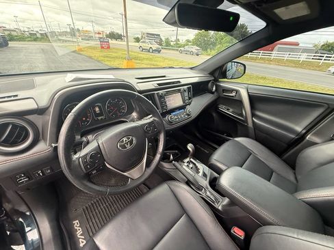 Used 2018 Toyota RAV4 SE w/ Power Extra Value Package AWD/4WD image 14