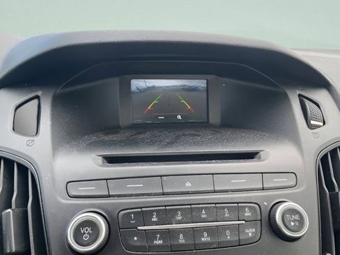 Used 2017 Ford Focus SE image 21