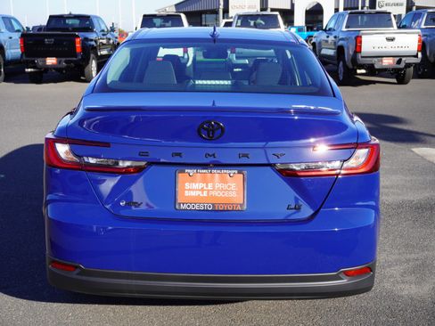 New 2026 Toyota Camry LE image 9