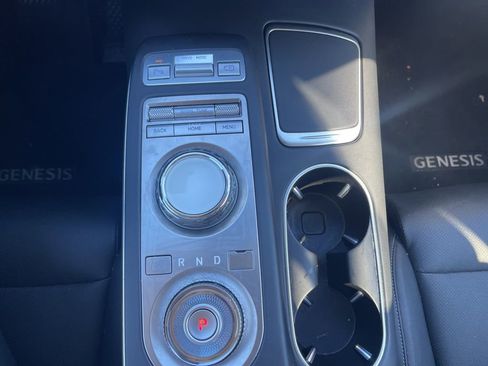 Used 2025 Genesis GV70 2.5T image 19