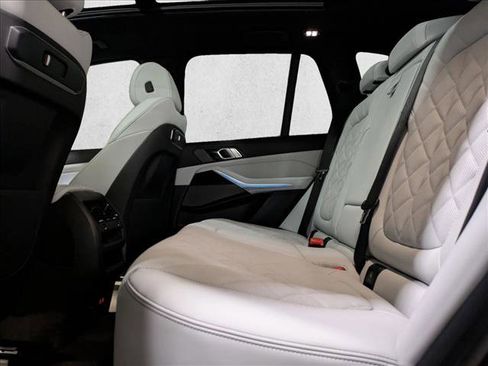 New 2026 BMW X5 xDrive50e image 17