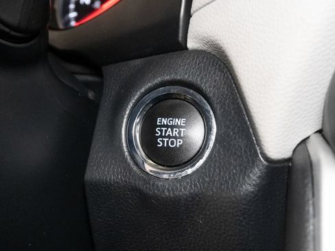 Used 2020 Toyota RAV4 XLE w/ XLE Grade Weather Package AWD/4WD image 16