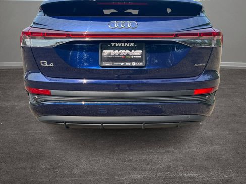 Used 2025 Audi Q4 e-tron Premium Plus image 29