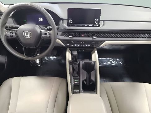 Used 2024 Honda Accord EX image 2