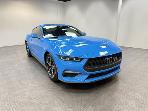 Used 2024 Ford Mustang EcoBoost image 8