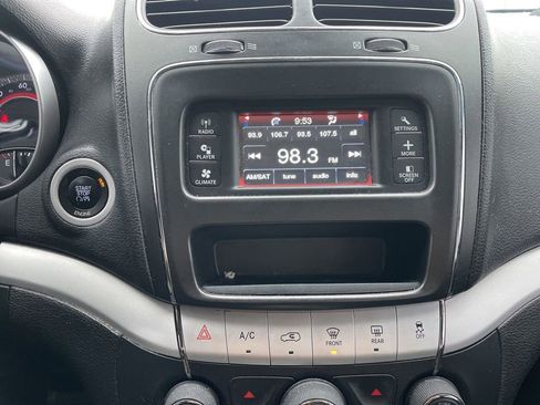 Used 2015 Dodge Journey SXT w/ Flexible Seating Group image 24