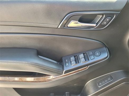 Used 2019 Chevrolet Tahoe LT image 24
