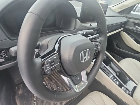 Certified 2025 Honda Accord Touring image 5