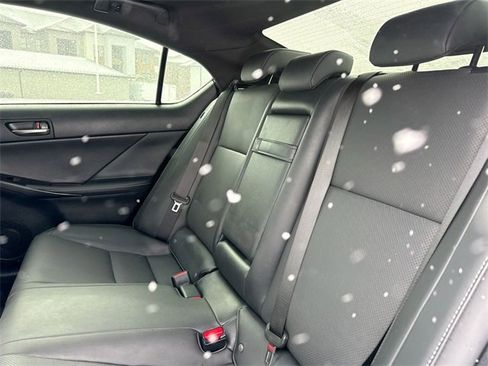Used 2023 Lexus IS 350 F Sport image 29