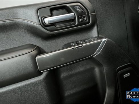 Used 2020 GMC Sierra 2500 AT4 w/ AT4 Premium Package image 9